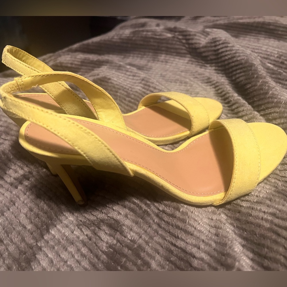 Just Fab sling back heel